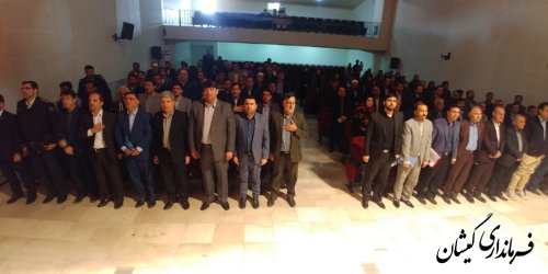 ایجاد اشتغال در بین مردم باید به صورت یک فرهنگ نهادینه شود