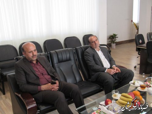 نشست سرپرست دفتر فنی استانداری با فرماندار گمیشان
