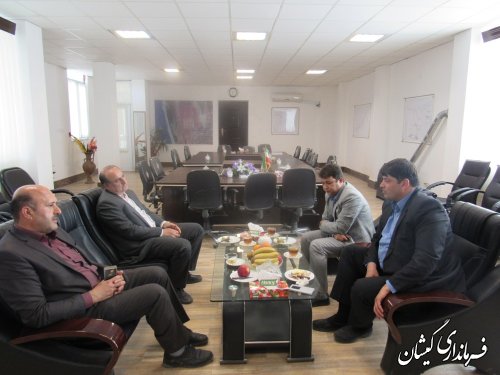 نشست سرپرست دفتر فنی استانداری با فرماندار گمیشان