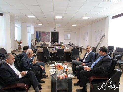 نشست مدیرکل دفتر هماهنگی امور اقتصادی استانداری با فرماندار گمیشان