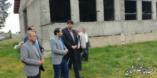 عملیات اجرای پروژه نیمه تمام مدرسه 7 کلاسه روستای قرنجیک آغاز شد