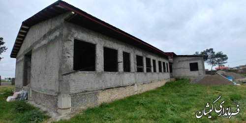عملیات اجرای پروژه نیمه تمام مدرسه 7 کلاسه روستای قرنجیک آغاز شد
