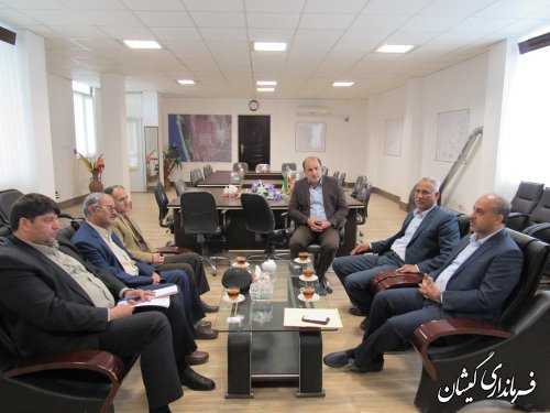 نشست مدیرکل پشتیبانی امور دام استان با فرماندار گمیشان