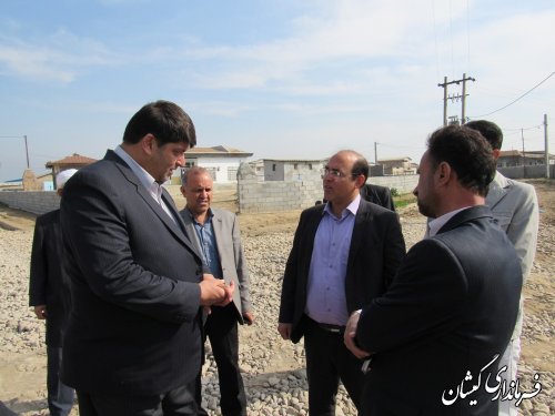 بازدید فرماندار گمیشان و معاون بنیادمسکن استان از روستای توماجلر آلتین