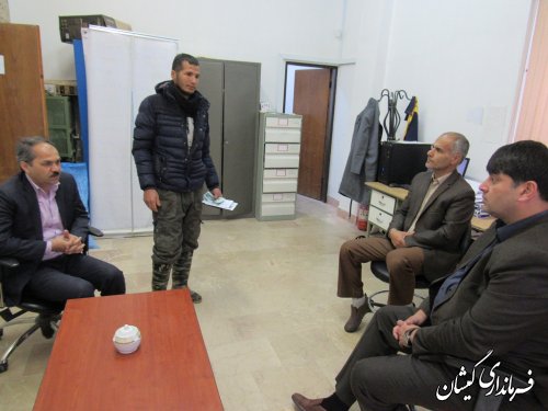 بازدید سرزده فرماندار گمیشان از اداره پست شهرستان