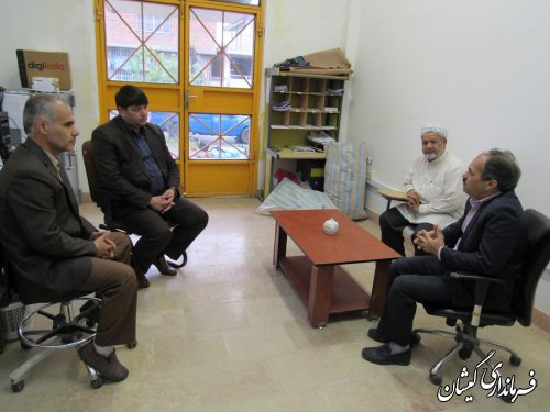 بازدید سرزده فرماندار گمیشان از اداره پست شهرستان