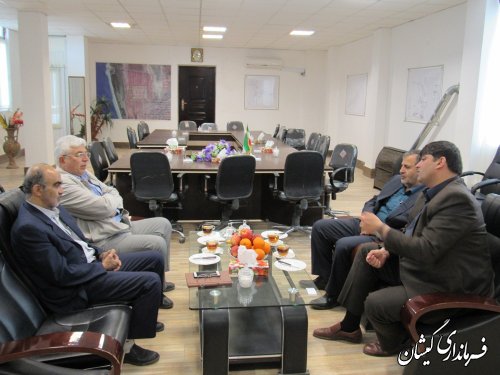 جلسه فرماندار گمیشان  با سرمایه گذار حوزه پرورش ماهیان خاویاری 