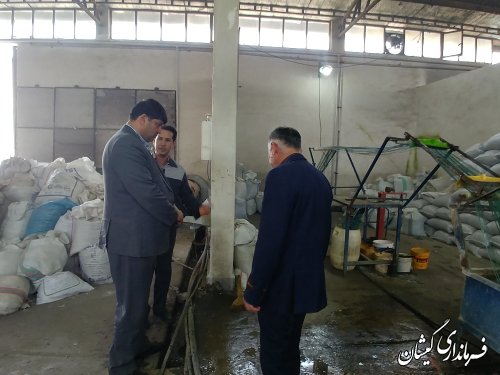 بازدید فرماندار گمیشان از واحد فعال ناحیه صنعتی سیمین شهر
