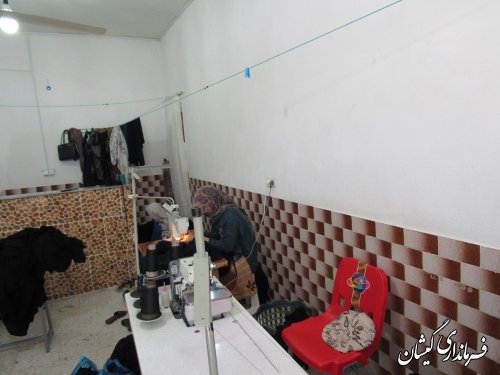 بازدید فرماندار گمیشان از کارگاه تولیدی پوشاک قائم