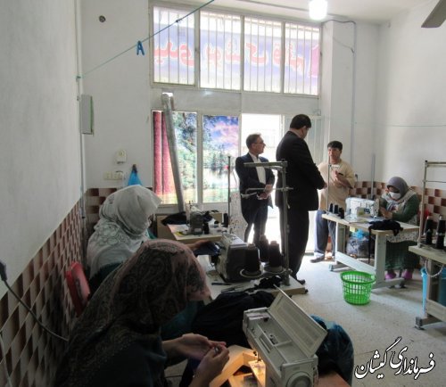 بازدید فرماندار گمیشان از کارگاه تولیدی پوشاک قائم