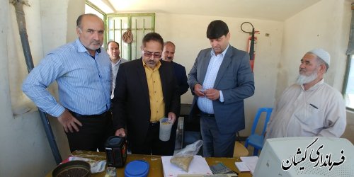 بازدید فرماندار گمیشان از مراکز خرید تضمینی جو سطح شهرستان