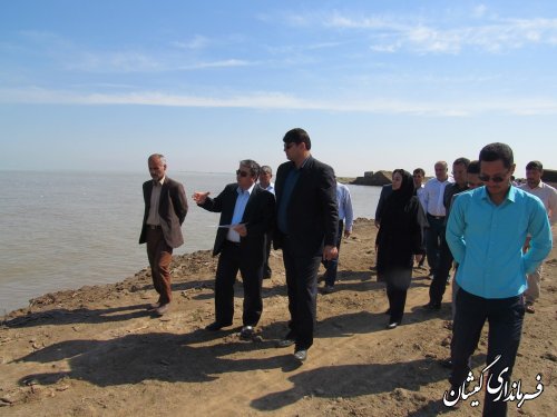 بازدید از محل پیشنهادی اجرای تولید همزمان آب و برق در شهرستان