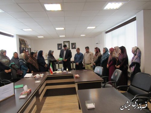 صنایع دستی نقش مهمی در تحقق شعار سال دارد