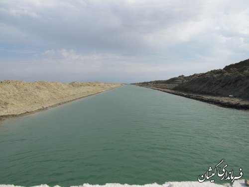 بازدید معاون هماهنگی امور عمرانی استاندار از سایت پرورش میگوی گمیشان