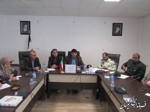 دستگاه های شهرستان از اول تیرماه میز خدمت را راه اندازی کنند