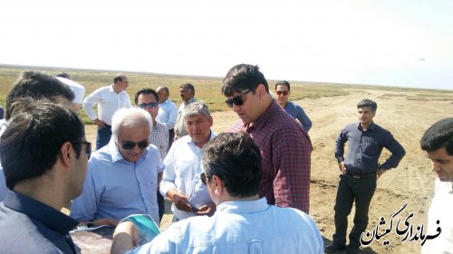 بازدید از محل پیشنهادی احداث آب شیرین کن شهرستان