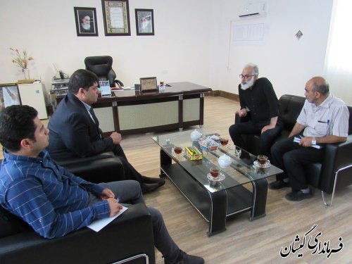 دیدار سرمایه گذار حوزه ماهیان خاویاری با فرماندار گمیشان