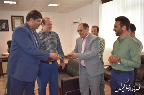 جلسه داخلی کارکنان فرمانداری و بخشداری های تابعه شهرستان گمیشان برگزار شد