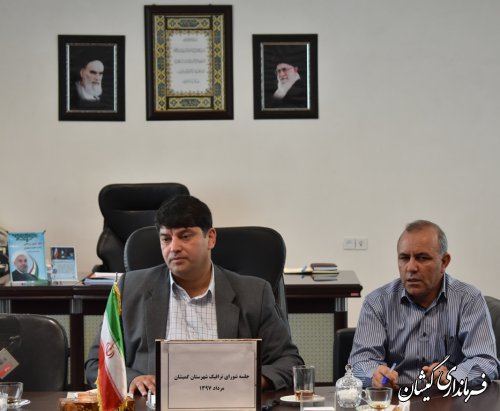 ساماندهی معابرسطح شهرهاوروستاها/نصب علائم وهشداردهنده های ترافیکی