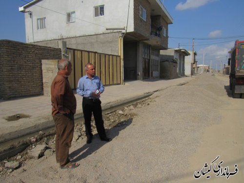 بازدید بخشدار گلدشت از روند اجرای طرح هادی روستای بصیرآباد