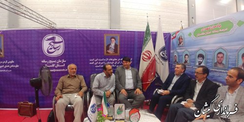 فرماندار گمیشان از غرفه های نمایشگاه مطبوعات استان بازدید کرد