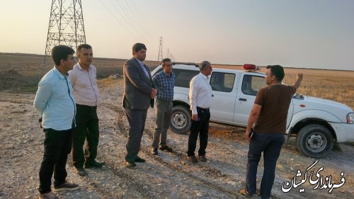 بازدید فرماندار گمیشان از اجرای زهکش اراضی سطح شهرستان