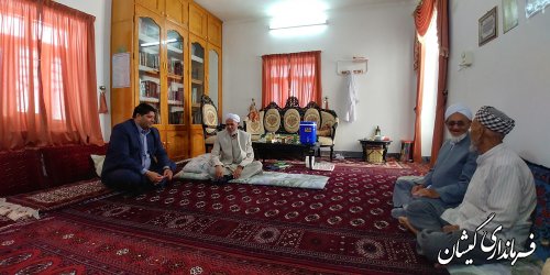 دیدار فرماندار گمیشان با مدیر و مدرس حوزه علمیه عظیمی محله قارقی سیمین شهر