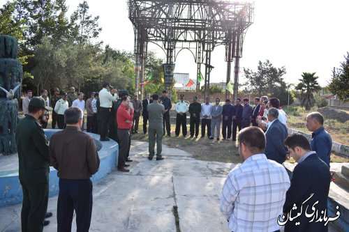 ادامه راه شهدا یک تکلیف و وظیفه برای همه است