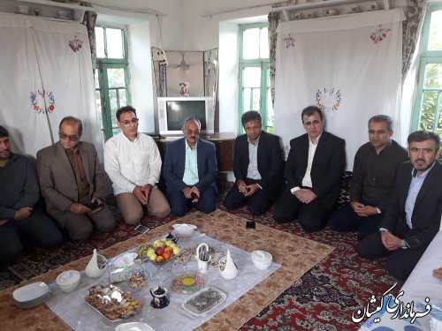 دیدار فرماندار گمیشان با خانواده شهید مهدی کلته