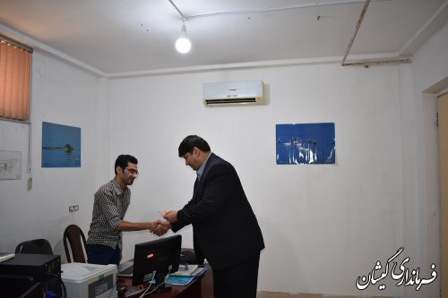 فرماندار گمیشان با کارکنان فرمانداری دیدار کرد