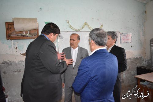 بازدیدعضوکمیسیون آموزش مجلس و معاون وزیرآموزش وپرورش ازمدرسه نازمرادآخوند