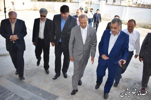 بازدیدعضوکمیسیون آموزش مجلس و معاون وزیرآموزش وپرورش ازمدرسه نازمرادآخوند