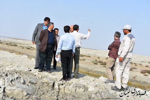 بازدید معاون امور عمرانی استاندارو مدیر کل بنادر صیادی شیلات از کانال سایت میگو