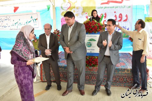 بهورزان در ترویج امنیت بهداشتی نقش ویژه ای دارند