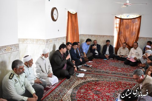 بازدید فرماندار گمیشان از روستای آلتین تخماق بخش مرکزی شهرستان