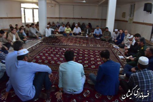 بازدید فرماندار گمیشان از روستای خواجه نفس و دیدار با مردم