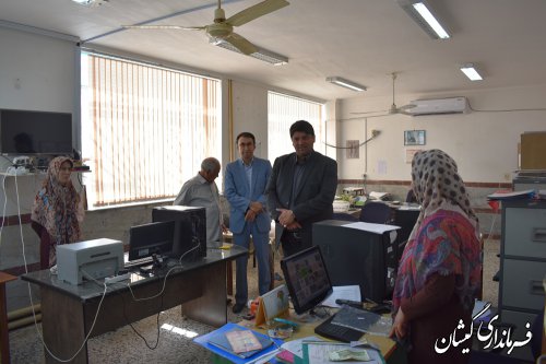فرماندار گمیشان از چند مدرسه سطح شهر گمیش تپه بازدید کرد