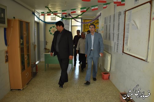 فرماندار گمیشان از چند مدرسه سطح شهر گمیش تپه بازدید کرد