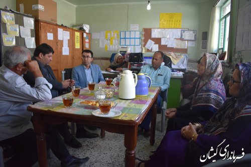 فرماندار گمیشان از چند مدرسه سطح شهر گمیش تپه بازدید کرد