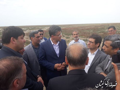 بندر سبز گمیشان از برنامه های مهم و توسعه ای شهرستان می باشد