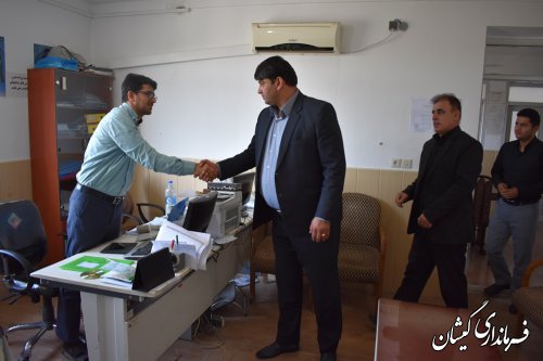 بازدید فرماندار گمیشان از بخشداری مرکزی شهرستان