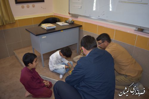 بازدید فرماندار گمیشان از مدرسه استثنایی نور دانش