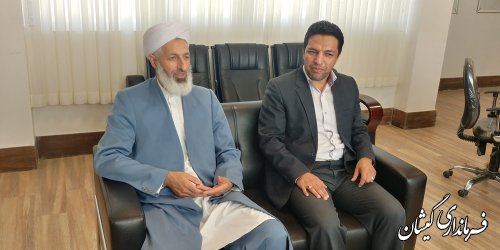 دیدار امام جمعه و مشاور استاندار در امور اهل سنت با فرماندار گمیشان