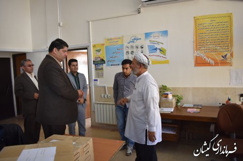 فرماندار گمیشان از اداره پست شهرستان بازدید کرد