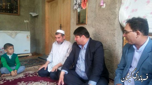 فرماندار گمیشان با یک روحانی روشندل دیدار کرد