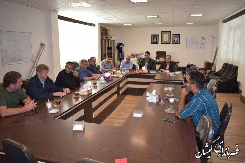 از سرمایه گذاران در جهت توسعه اقتصادی حمایت می کنیم