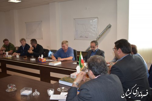 از سرمایه گذاران در جهت توسعه اقتصادی حمایت می کنیم