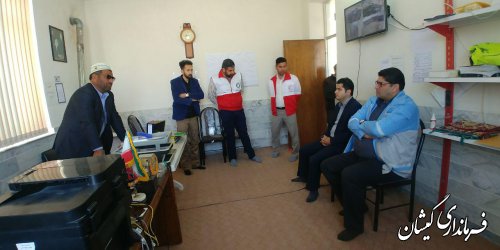 بازدید فرماندار گمیشان از اتاق تجهیزات مدیریت بحران روستایی