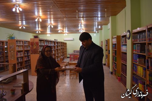بازدید فرماندار گمیشان از کتابخانه شهرهای گمیش تپه و سیمین شهر