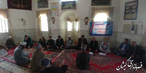 بازدید فرماندار گمیشان از روستای کملر و دیدار با مردم